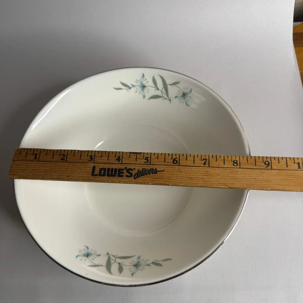 Homer Laughlin Triumph Cynthia Serving Bowl 8.25